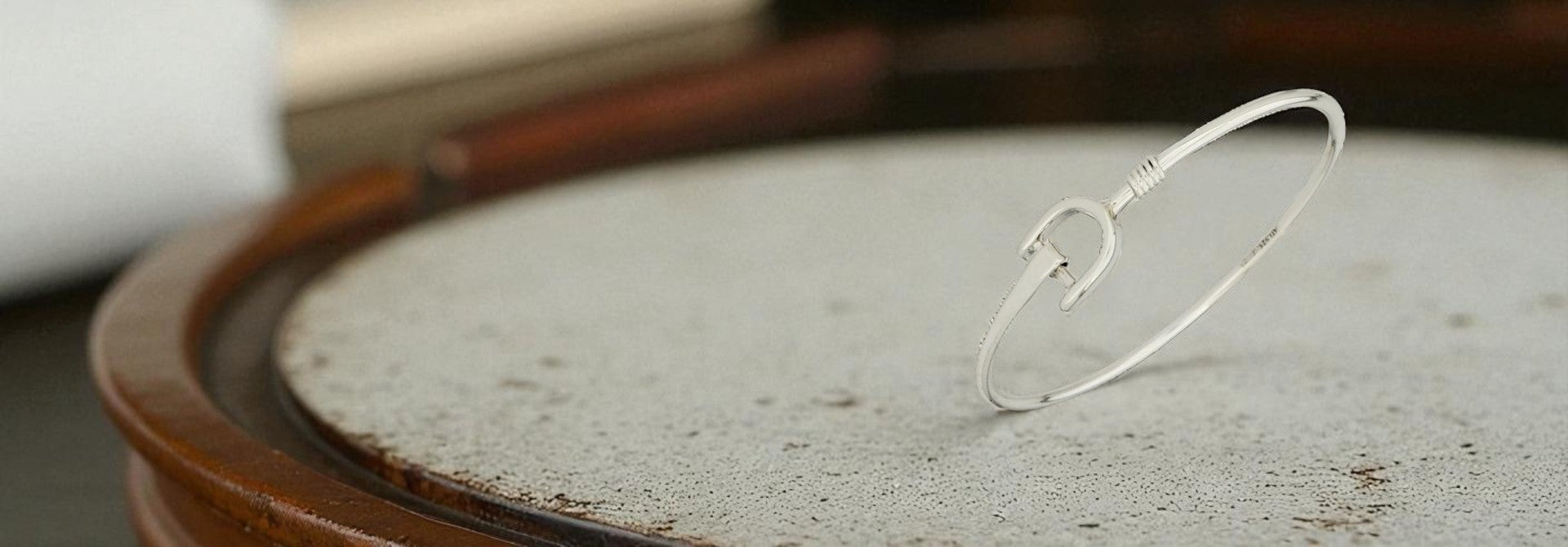 🪬 5 Symbols in Jewelry That Carry Deep Spiritual Meaning