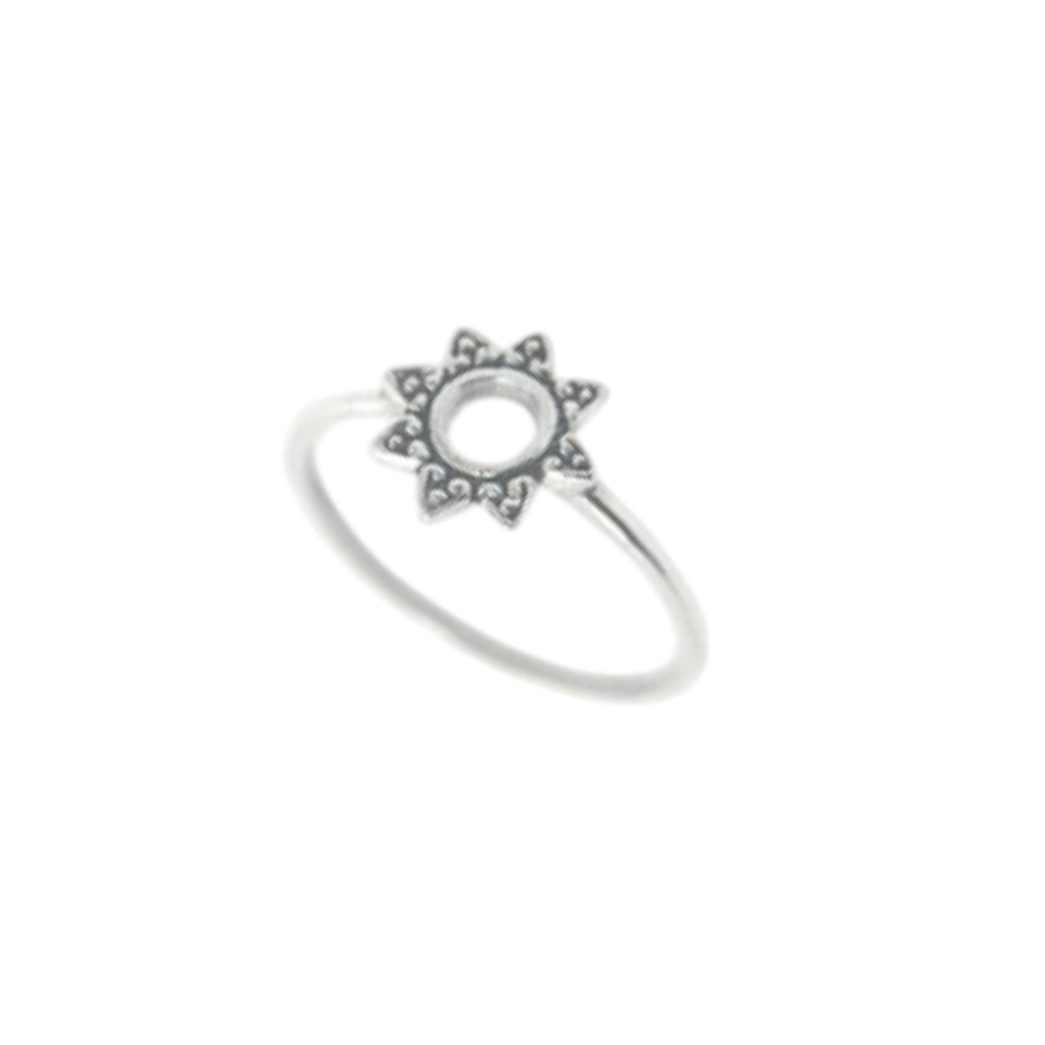 Sun’s Whisper – Sterling Silver Radiance Ring