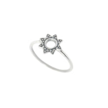 Sun’s Whisper – Sterling Silver Radiance Ring